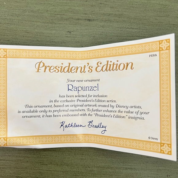 Grolier Early Moments - Disney Tangled Rapunzel - President's Edition Ornament - Picture 7 of 7